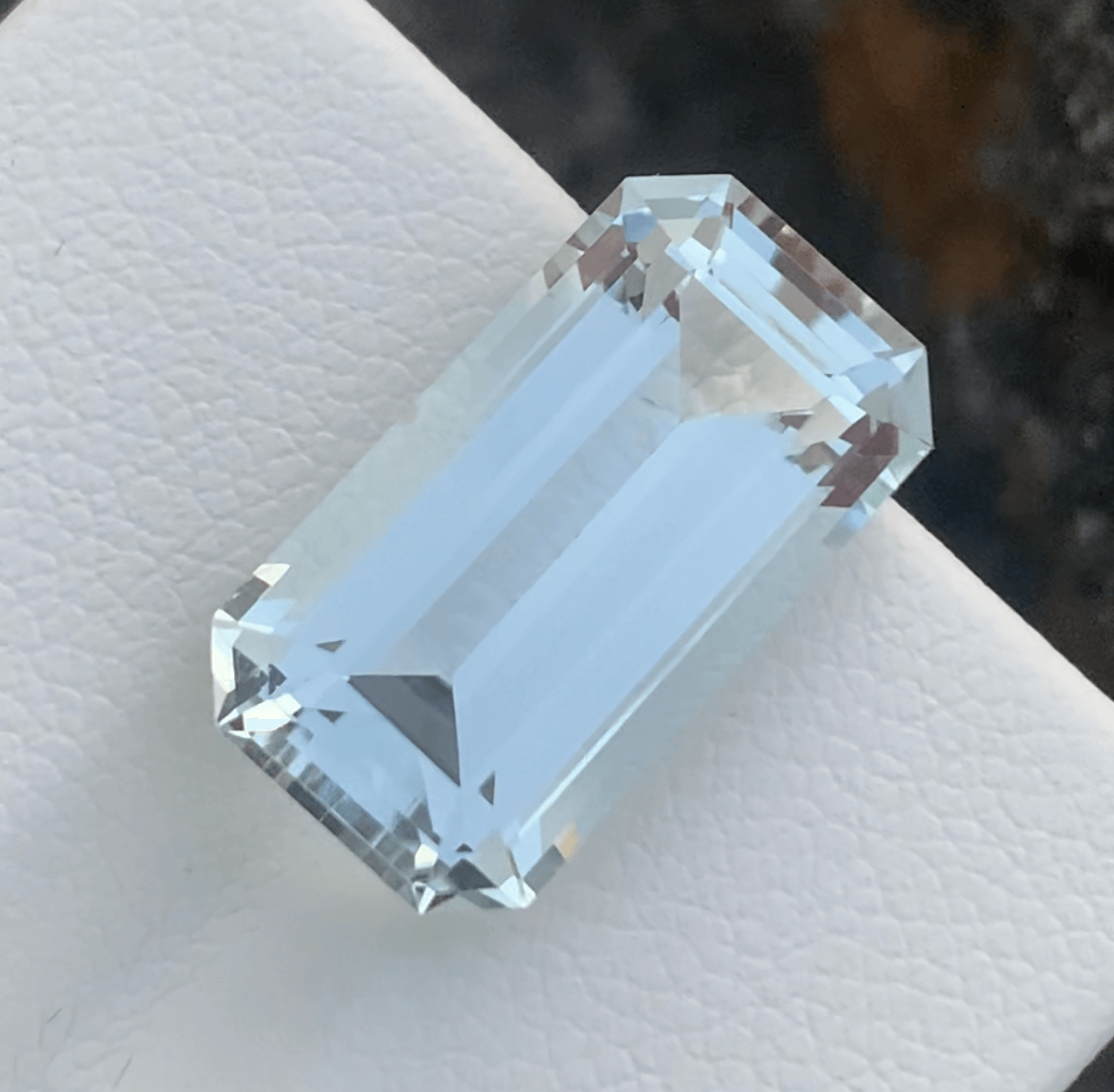 7.92 CT Aquamarine Gemstone