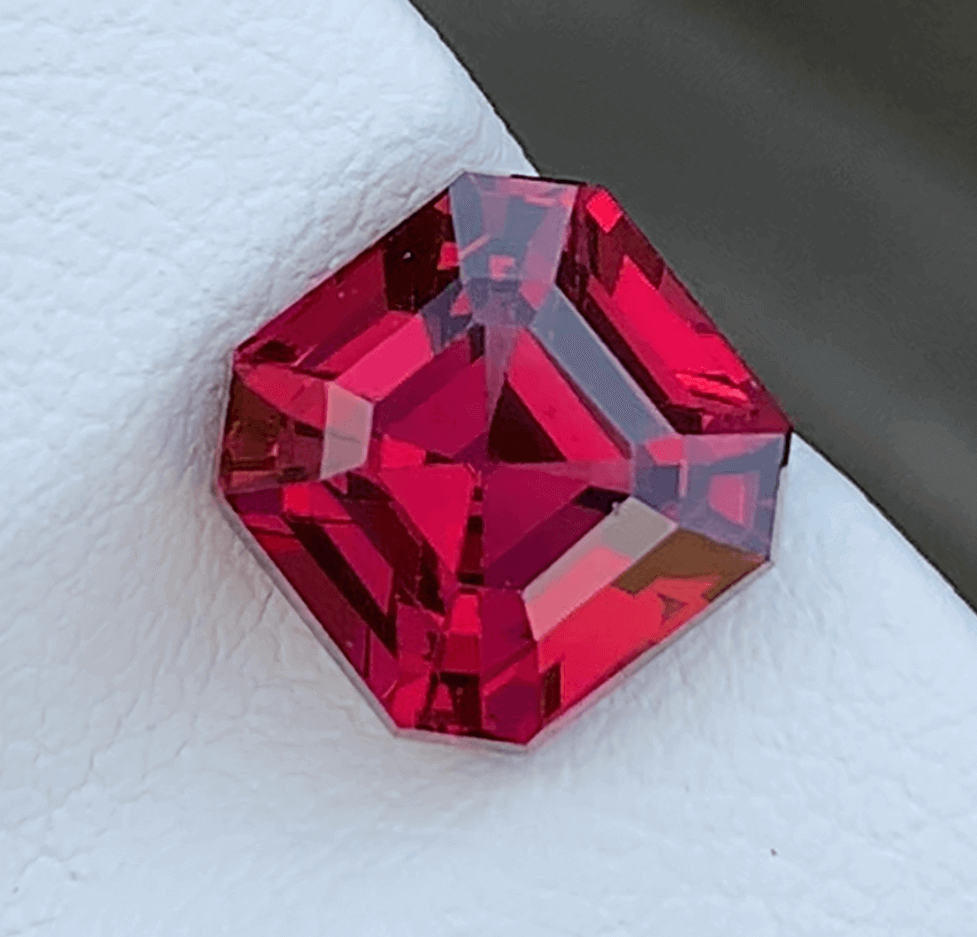 3.1 Carat Garnet Loose Gemstone